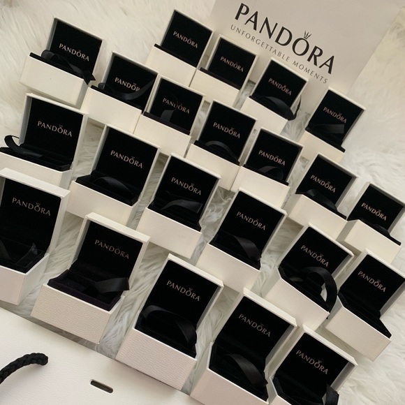 ❌SOLD❌Pandora Empty Charm Box Gift Boxes LOT OF 22 - Picture 4 of 4